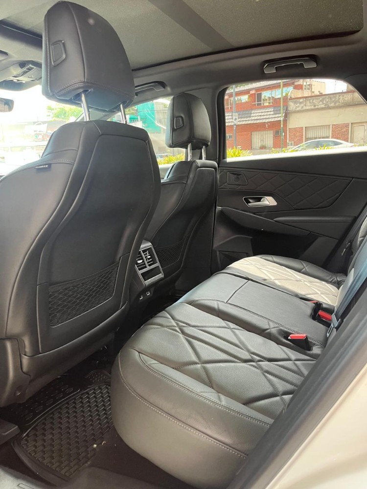 DS Automobiles 7 Crossback Rivoli — foto 12